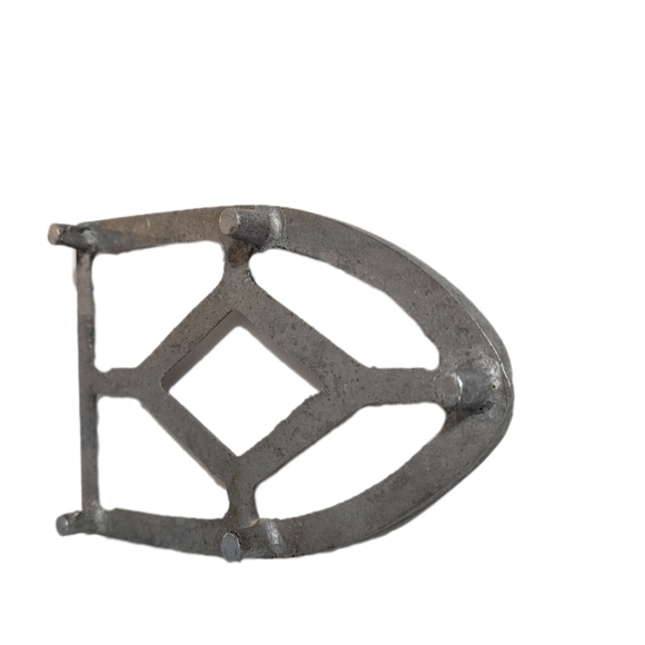 Antique Cast Aluminium Hot Iron Trivet - Picture 2 of 3